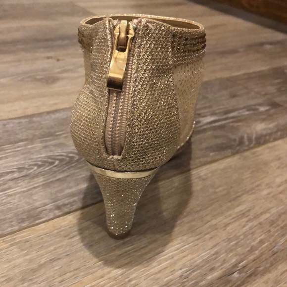 Gold Plated High-Heels - Picture 4 of 4